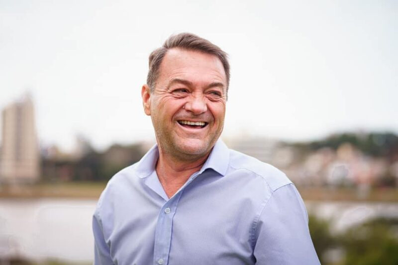 Cacho Bárbaro, el candidato que se planta contra Milei: “No se puede gobernar desde Buenos Aires olvidando al productor&nbsp;misionero”