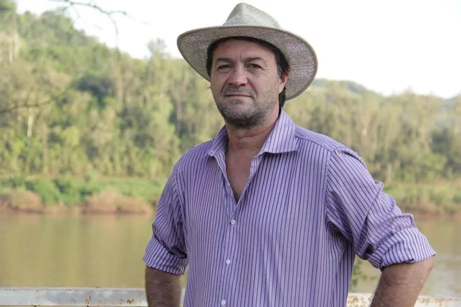 Cacho Bárbaro, productor yerbatero y candidato a diputado: “Para terminar con el desastre económico de Milei, este 26 acompaña al&nbsp;PAyS”