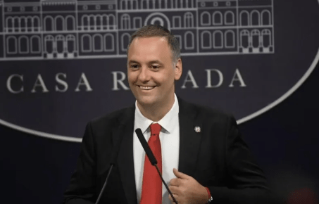 Polémica en redes: Adorni difundió una cita falsa atribuida al Indio&nbsp;Solari