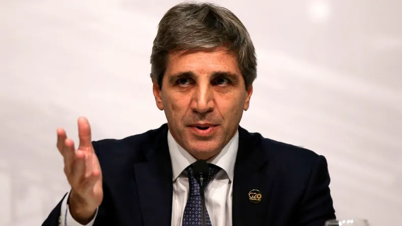 Caputo anunció una inversión petrolera por más de US$10.000 millones bajo el RIGI