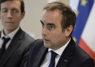 El Gobierno de Francia superó una moción de censura por su gestión de la ola de&nbsp;calor