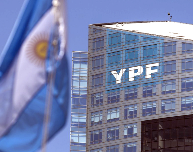 YPF dividirá sus acciones para facilitar el ingreso de nuevos inversores